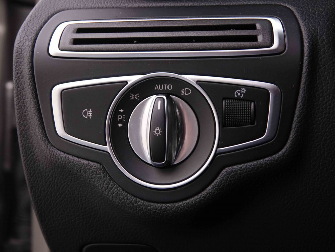 MERCEDES_MERCEDES_CKLASSE_2548349_9.jpg
