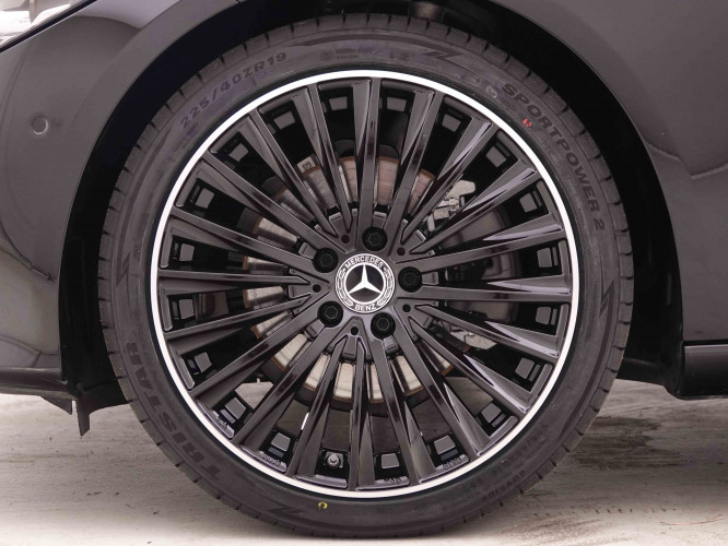 MERCEDES_MERCEDES_CKLASSE_2548460_52.jpg
