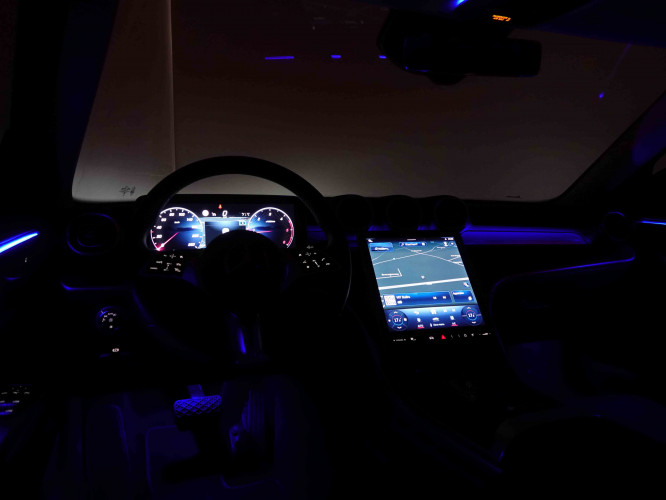 MERCEDES_MERCEDES_CKLASSE_2548460_9.jpg