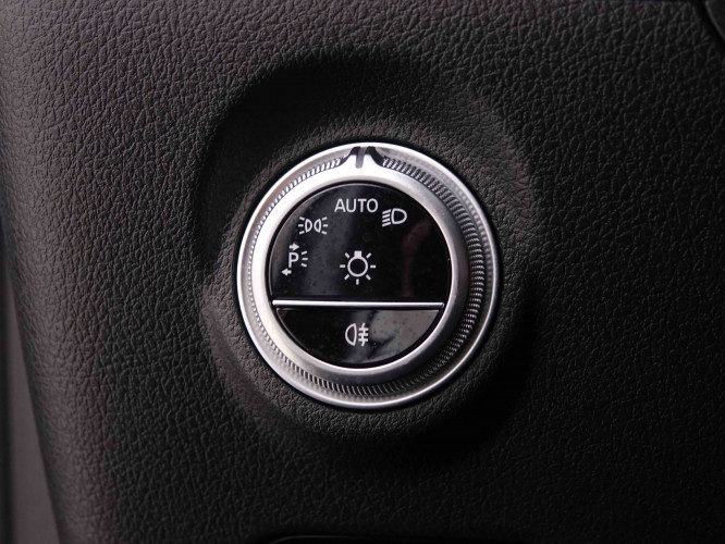 MERCEDES_MERCEDES_CKLASSE_2548618_10.jpg