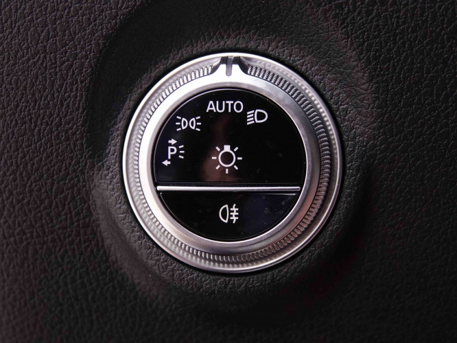 MERCEDES_MERCEDES_CKLASSE_2548997_11.jpg