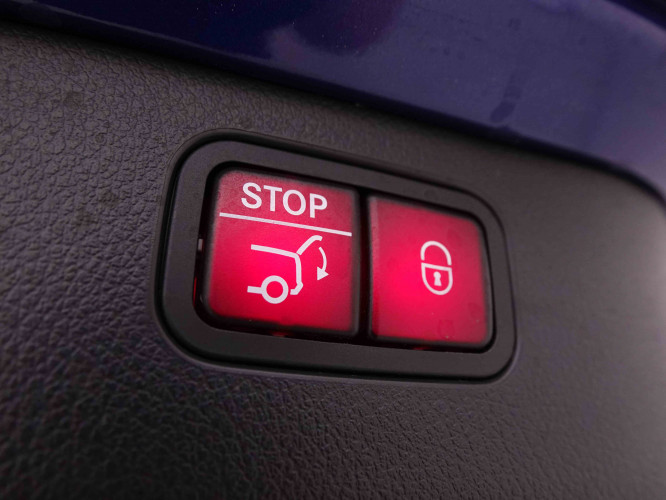 MERCEDES_MERCEDES_CKLASSE_2548997_7.jpg