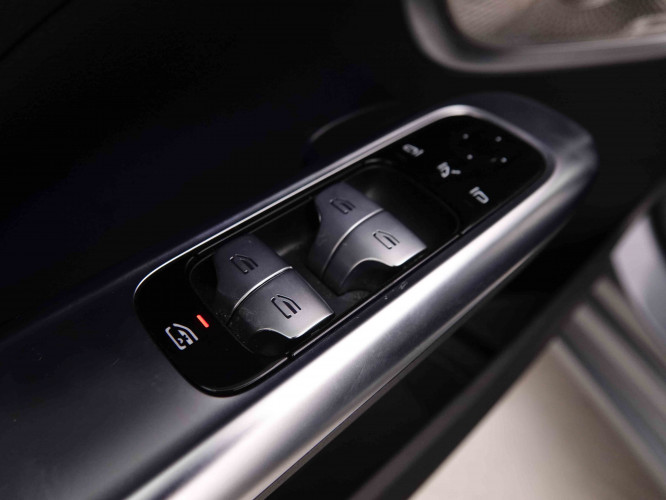 MERCEDES_MERCEDES_CKLASSE_2549005_22.jpg