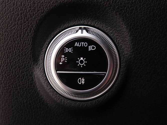 MERCEDES_MERCEDES_CKLASSE_2549005_9.jpg