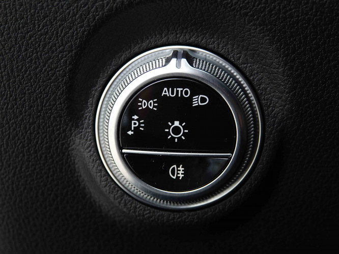 MERCEDES_MERCEDES_CKLASSE_2654296_20.jpg