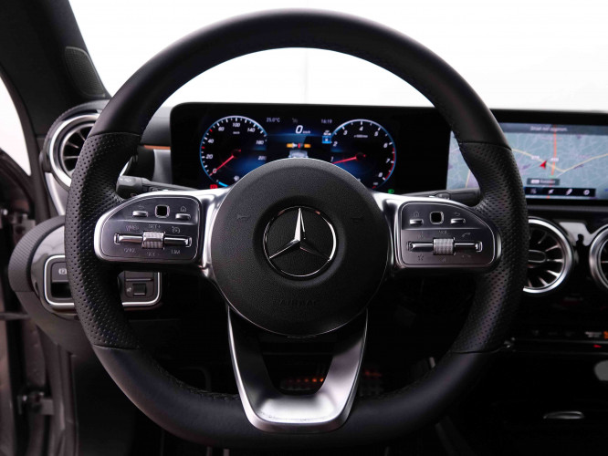 MERCEDES_MERCEDES_CLA_2548866_10.jpg