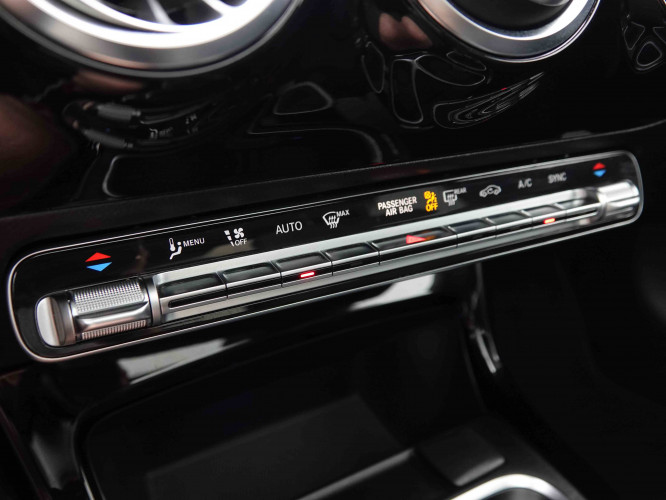 MERCEDES_MERCEDES_CLA_2549500_16.jpg
