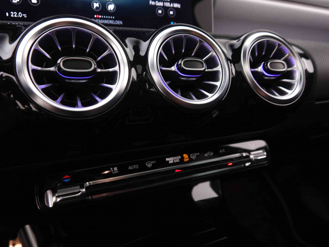 MERCEDES_MERCEDES_CLA_2550299_15.jpg