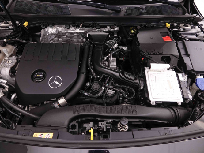 MERCEDES_MERCEDES_CLA_2550735_22.jpg