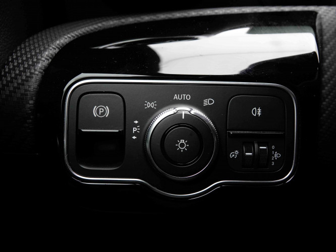 MERCEDES_MERCEDES_CLA_2653283_19.jpg