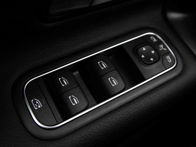 MERCEDES_MERCEDES_CLA_2653283_20.jpg