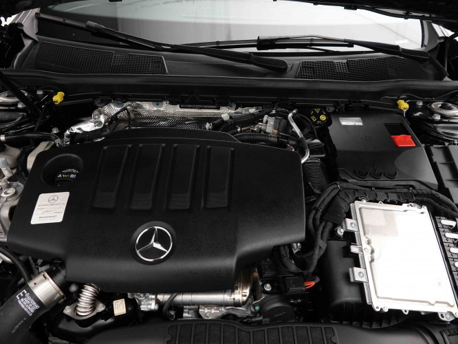 MERCEDES_MERCEDES_CLA_2654295_25.jpg