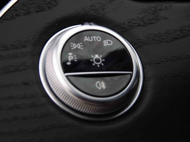 MERCEDES_MERCEDES_EKLASSE_2548881_9.jpg