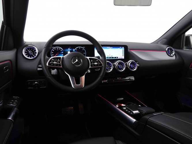 MERCEDES_MERCEDES_EQA_2547990_10.jpg