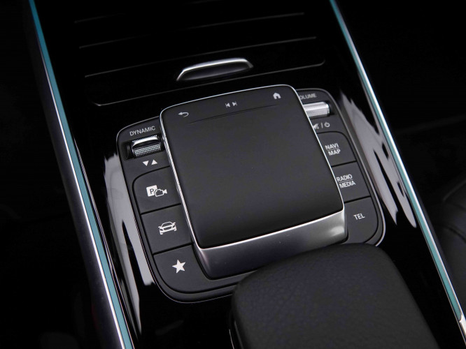 MERCEDES_MERCEDES_EQB_2548010_17.jpg