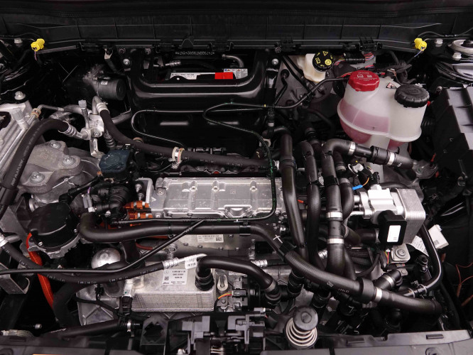 MERCEDES_MERCEDES_EQB_2548730_25.jpg