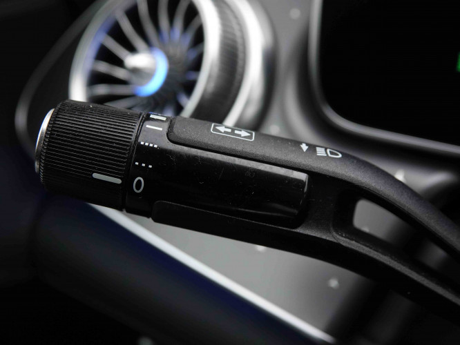MERCEDES_MERCEDES_EQE_2550765_18.jpg