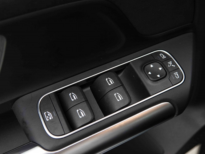 MERCEDES_MERCEDES_GLA_2654726_21.jpg