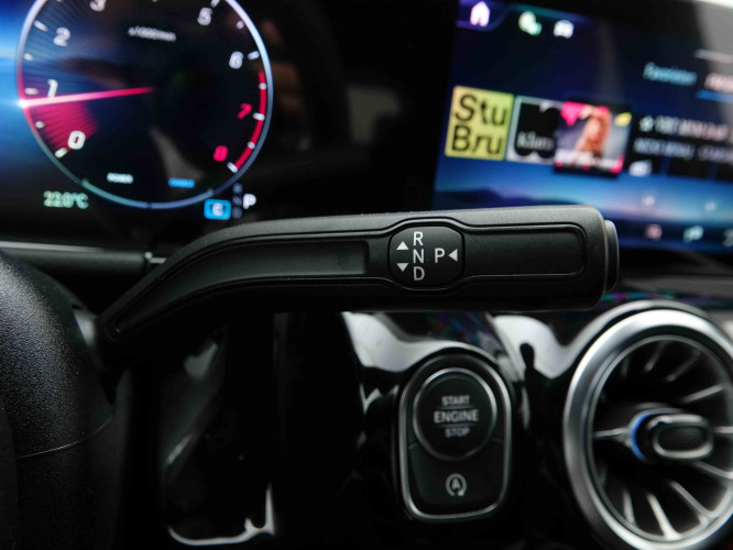 MERCEDES_MERCEDES_GLA_2654726_48.jpg