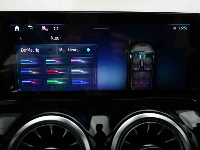 MERCEDES_MERCEDES_GLA_2654726_9.jpg