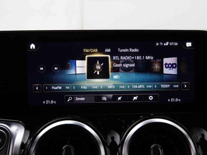 MERCEDES_MERCEDES_GLB_2548381_12.jpg