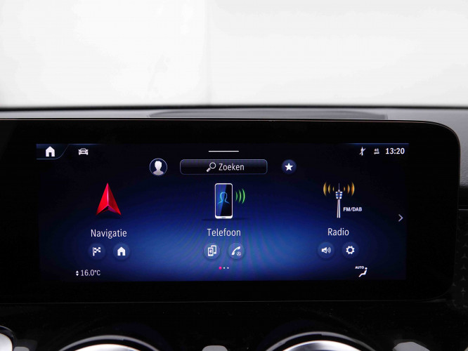 MERCEDES_MERCEDES_GLB_2549326_15.jpg