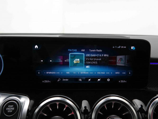 MERCEDES_MERCEDES_GLB_2549454_12.jpg