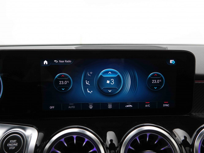 MERCEDES_MERCEDES_GLB_2549454_14.jpg