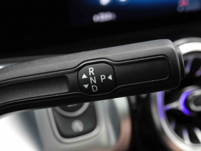 MERCEDES_MERCEDES_GLB_2549454_22.jpg