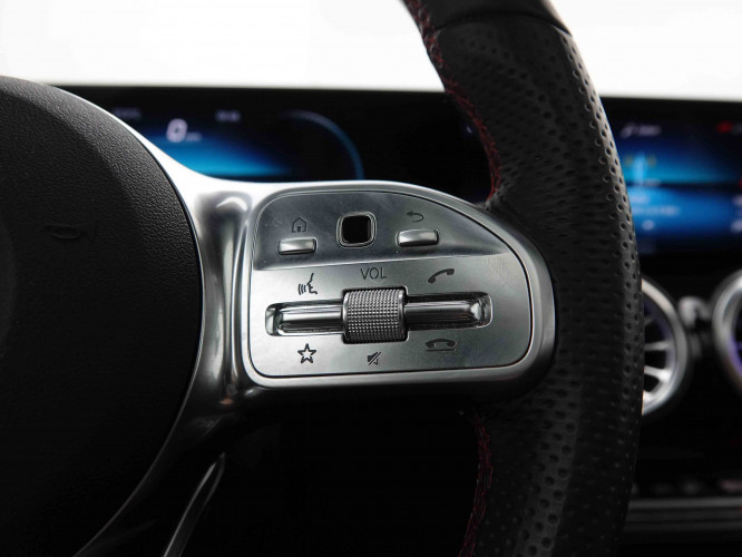 MERCEDES_MERCEDES_GLB_2549454_24.jpg