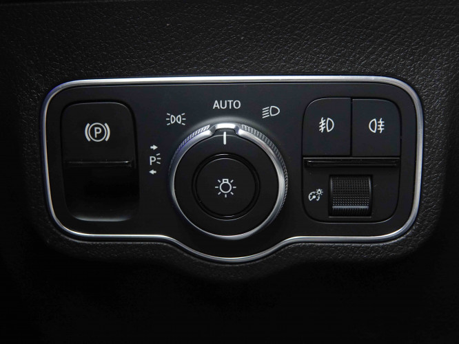 MERCEDES_MERCEDES_GLB_2550298_11.jpg MERCEDES_MERCEDES_GLB_2550298_11.jpg