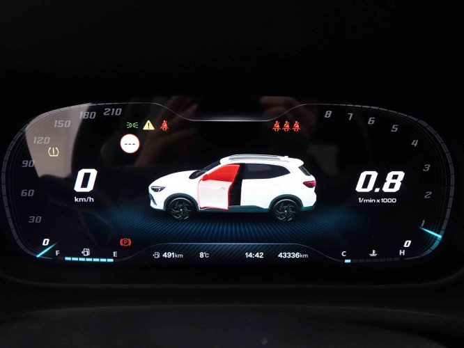 MG_MG_HS_2551573_15.jpg MG_MG_HS_2551573_15.jpg