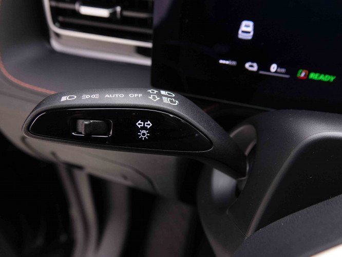 MG_MG_HS_2551727_15.jpg MG_MG_HS_2551727_15.jpg