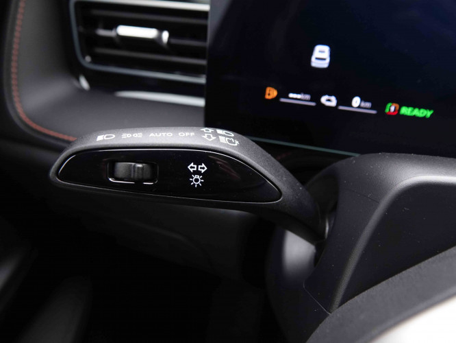 MG_MG_HS_2551735_17.jpg MG_MG_HS_2551735_17.jpg