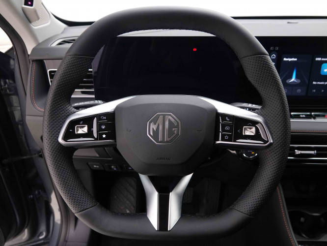 MG_MG_HS_2551735_9.jpg MG_MG_HS_2551735_9.jpg