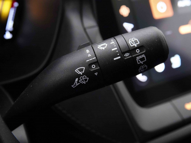 MG_MG_ZS_2551622_17.jpg MG_MG_ZS_2551622_17.jpg