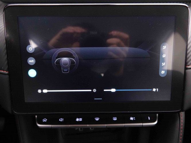 MG_MG_ZS_2652291_12.jpg MG_MG_ZS_2652291_12.jpg