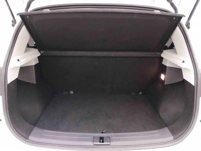 MG_MG_ZS_2652295_5.jpg MG_MG_ZS_2652295_5.jpg