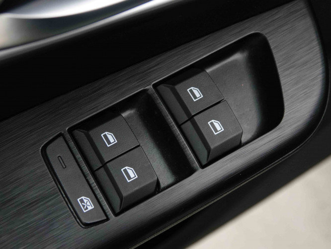 MG_MG_ZS_2653293_16.jpg MG_MG_ZS_2653293_16.jpg