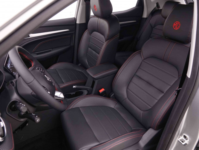 MG_MG_ZS_2654647_33.jpg MG_MG_ZS_2654647_33.jpg