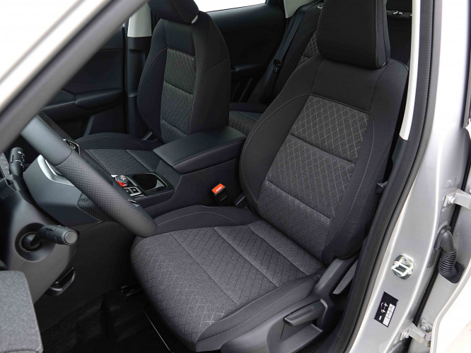 MG_MG_ZS_2654987_6.jpg MG_MG_ZS_2654987_6.jpg