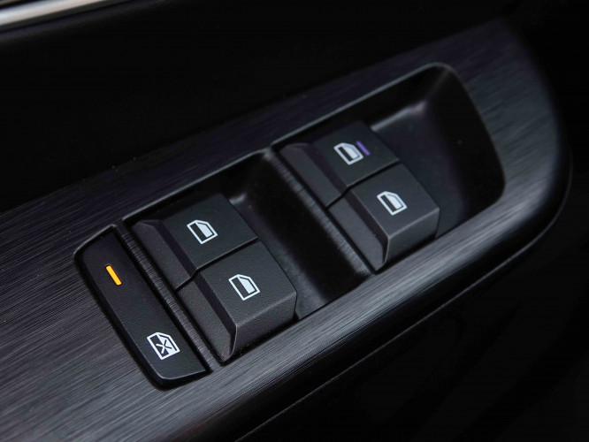MG_MG_ZS_2655240_16.jpg MG_MG_ZS_2655240_16.jpg