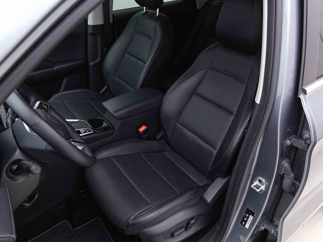 MG_MG_ZS_2655243_6.jpg MG_MG_ZS_2655243_6.jpg