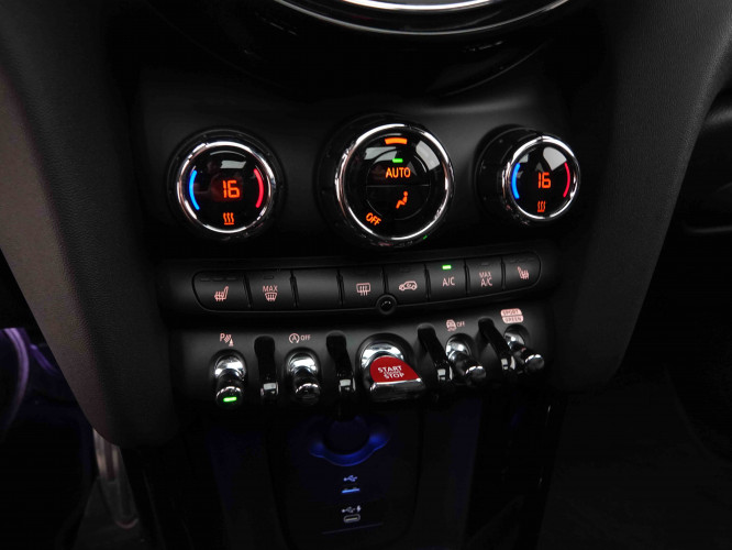 MINI_MINI_COOPERS_2548623_19.jpg