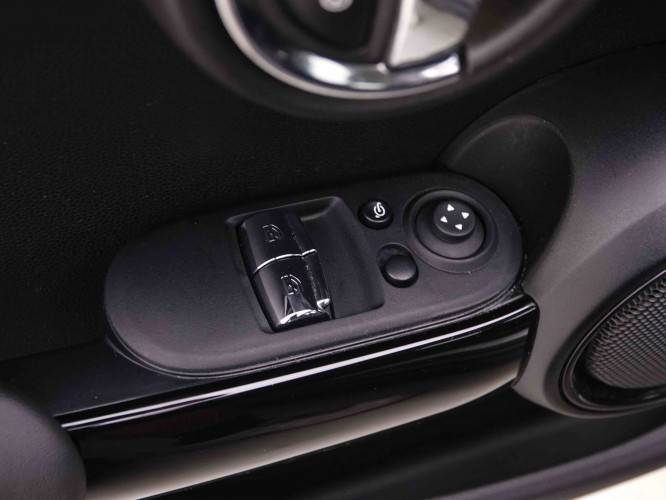 MINI_MINI_COOPER_2548677_49.jpg