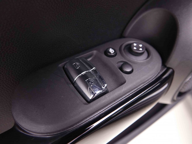 MINI_MINI_COOPER_2549003_22.jpg