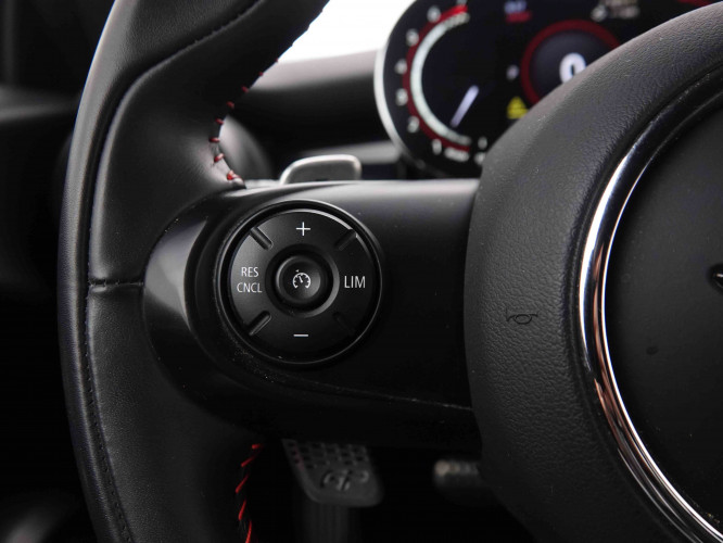 MINI_MINI_COOPER_2550224_18.jpg MINI_MINI_COOPER_2550224_18.jpg