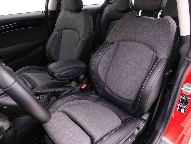 MINI_MINI_ONE_2548779_6.jpg