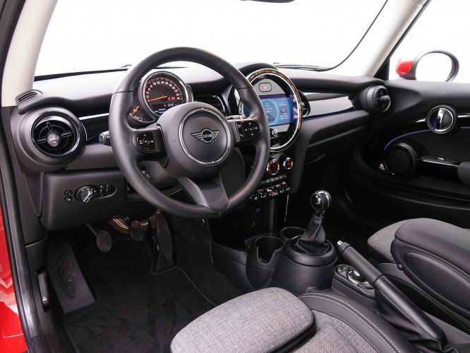 MINI_MINI_ONE_2548779_7.jpg