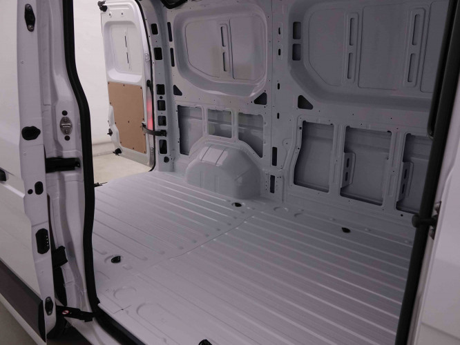 NISSAN_NISSAN_INTERSTAR_2548726_6.jpg